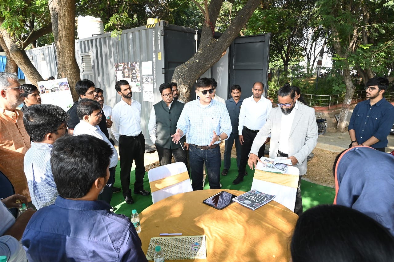ReFlow team presenting B-CRT technology to Gates Foundation India delegates