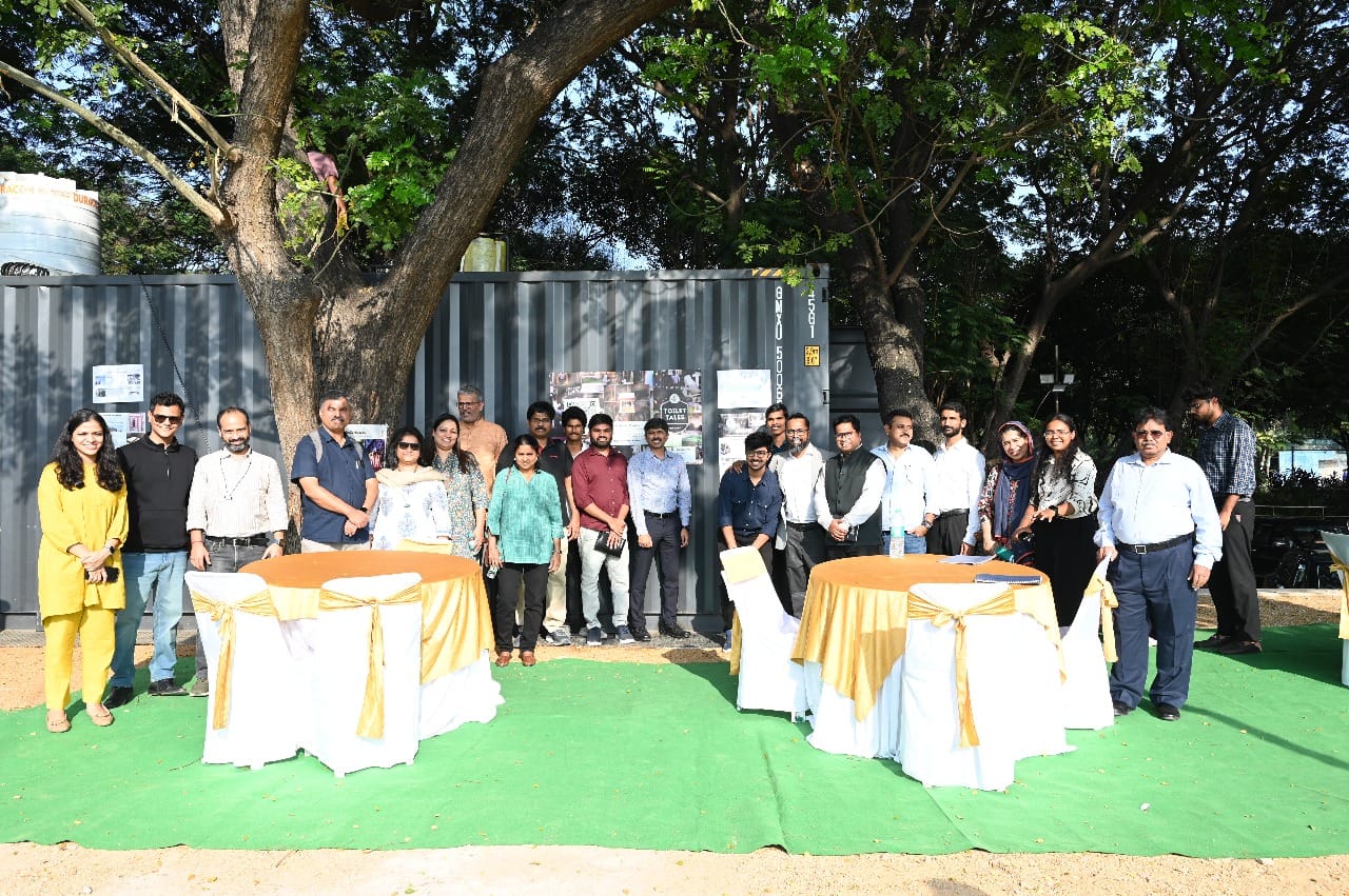 Historic team photo - First B-CRT deployment with Gates Foundation partners